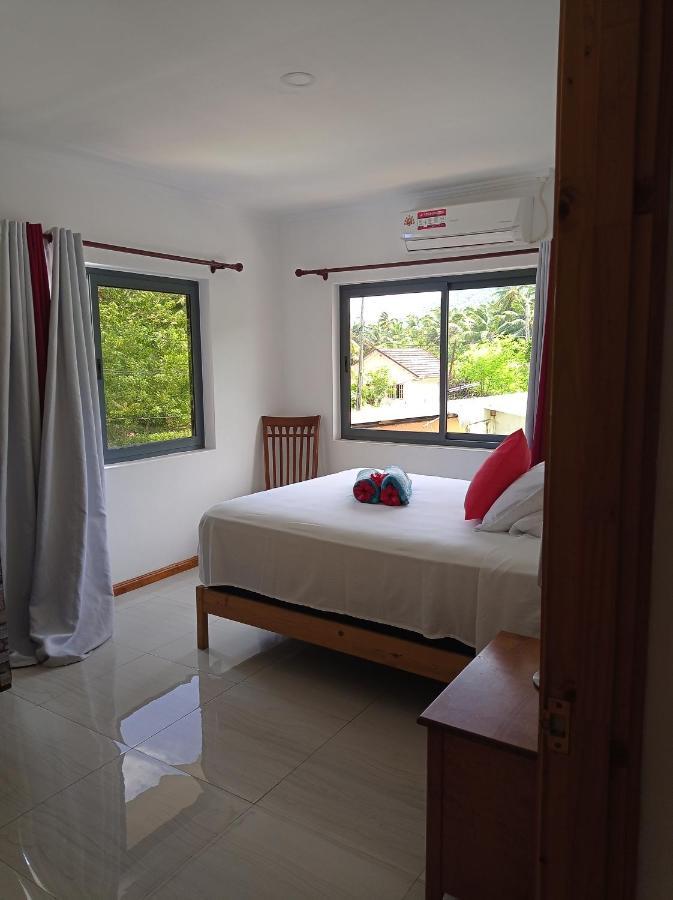 Les Forbans Selfcatering Apartment Takamaka Eksteriør billede