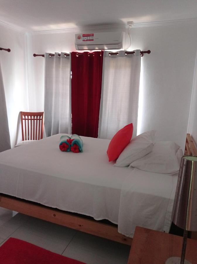 Les Forbans Selfcatering Apartment Takamaka Eksteriør billede